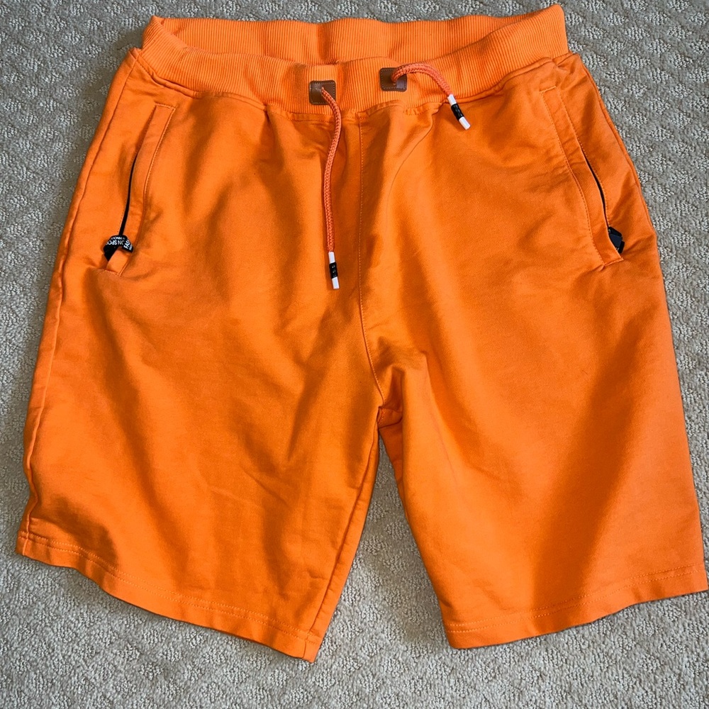 Fashion sports size large shorts, orange